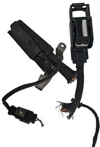 06-11 Mercedes B200 ECM ECU wiring connectors plugs A 266 153 10 91 - Picture 1 of 2