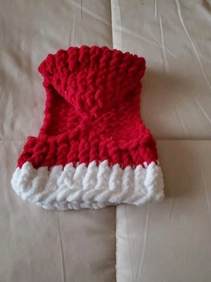 Hand Knit Teacup / Small Size Holiday Puppy Dog/ Kitty Cat Sweater  - Image 1 of 2