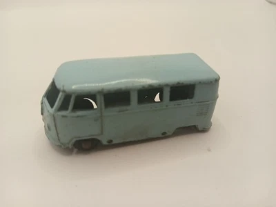 Microbús Budgie Volkswagen No. de colección 12, Hecho en Inglaterra - Falta 1 rueda Foto 1 de 4