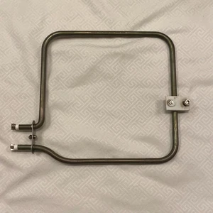 Heating element plus mount for Sunbeam  Model 5890 - Picture 1 of 1
