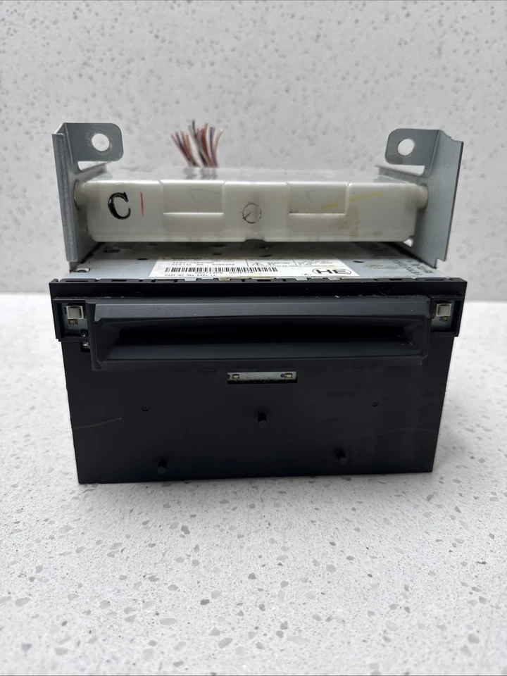 Infiniti M35 2006-2007 3,5 L sedán AM FM REPRODUCTOR DE CD CAMBIADOR DE RADIO DISCO DE AUDIO Foto 1 de 4