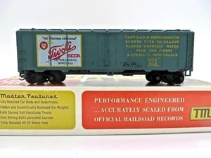 HO TrainMiniature 2517 Built 40' Tivoli Beer Billboard Reefer Upgraded Low Ship - Picture 1 of 8