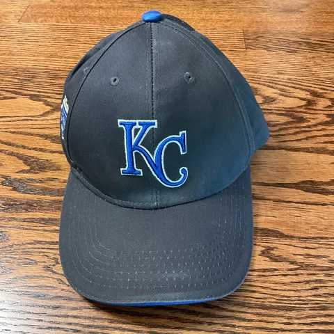Melonwear 2017 Season Ticket Holder - Kansas City Royals Snapback Hat Cover