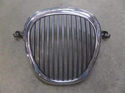 00-02 Conjunto de parrilla tipo S Jaguar XR81067 R15 Foto 1 de 4