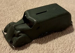 Antiguo banco de monedas de camión con panel de furgoneta de entrega de metal - Imagen 1 de 5