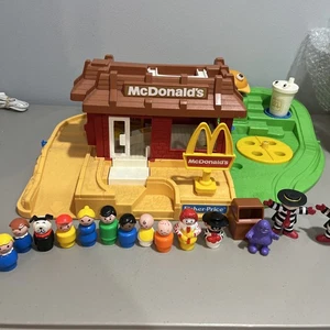 Vintage Fisher Price Little People 1989 McDONALDS 2552 Restaurant Extras - Bild 1 von 14