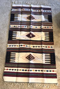 Vintage Wool White Multicolor Geometric Mexican Rug HEAVY w Fringe 45”x82” NEW - Picture 1 of 8