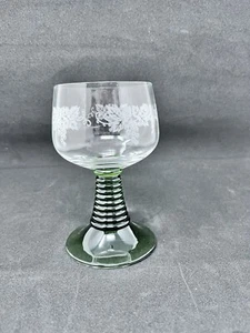 Luminarc Roemer Water/Wine Glass Etched Leaf & Grapes Beehive Green Stem France - Picture 1 of 13