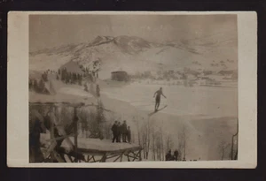 Steamboat Springs COLORADO RPPC 1913 TORNEO DE SALTO DE ESQUÍ Esquiador Salto Esquí - Imagen 1 de 3