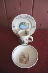 WEDGWOOD VON ETRURIEN UND BARLASTON BEATRIX POTTER "PETER RABBIT" 3-TEILIGES SCHALENSET - Bild 1 von 6