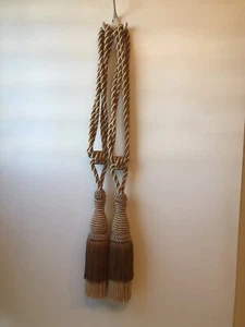 Set Of 2 Drapery Curtain Tie Back Tassel Gold / Cream - Picture 1 of 4