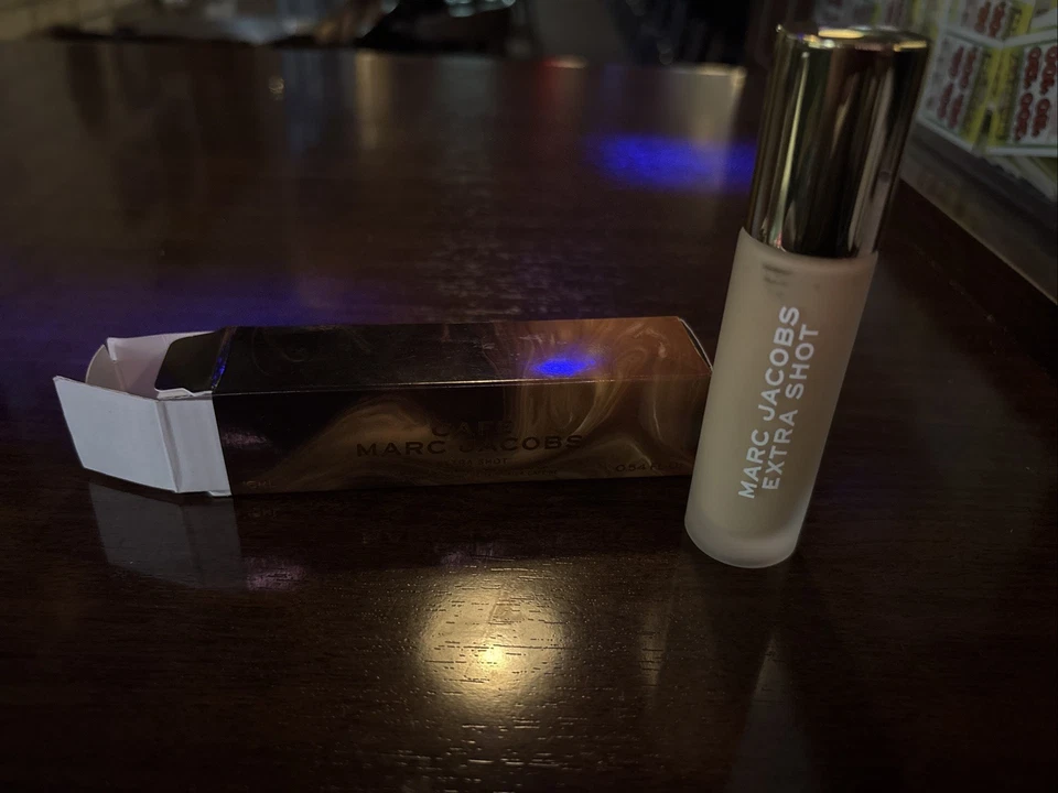 Marc Jacobs Cafe Extra Shot Caffeine Concealer & Foundation 16ml Medium 230 NEW - Image 1 of 3