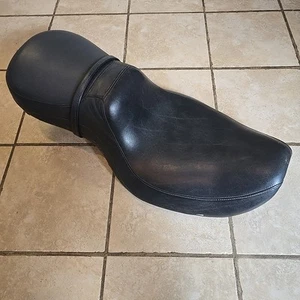 Genuine 2005 Harley Dyna Glide? Driver / Rider Seat (Please Read) - Picture 1 of 24