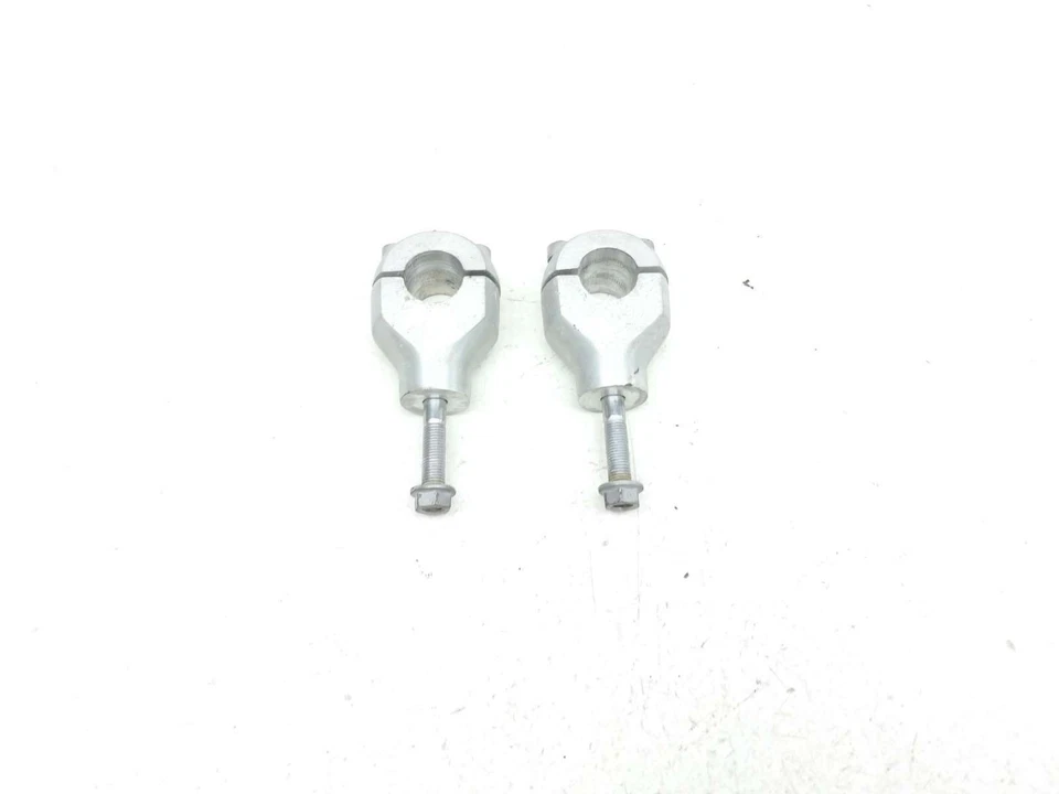 16 elevadores de manillar Triumph America Foto 1 de 4