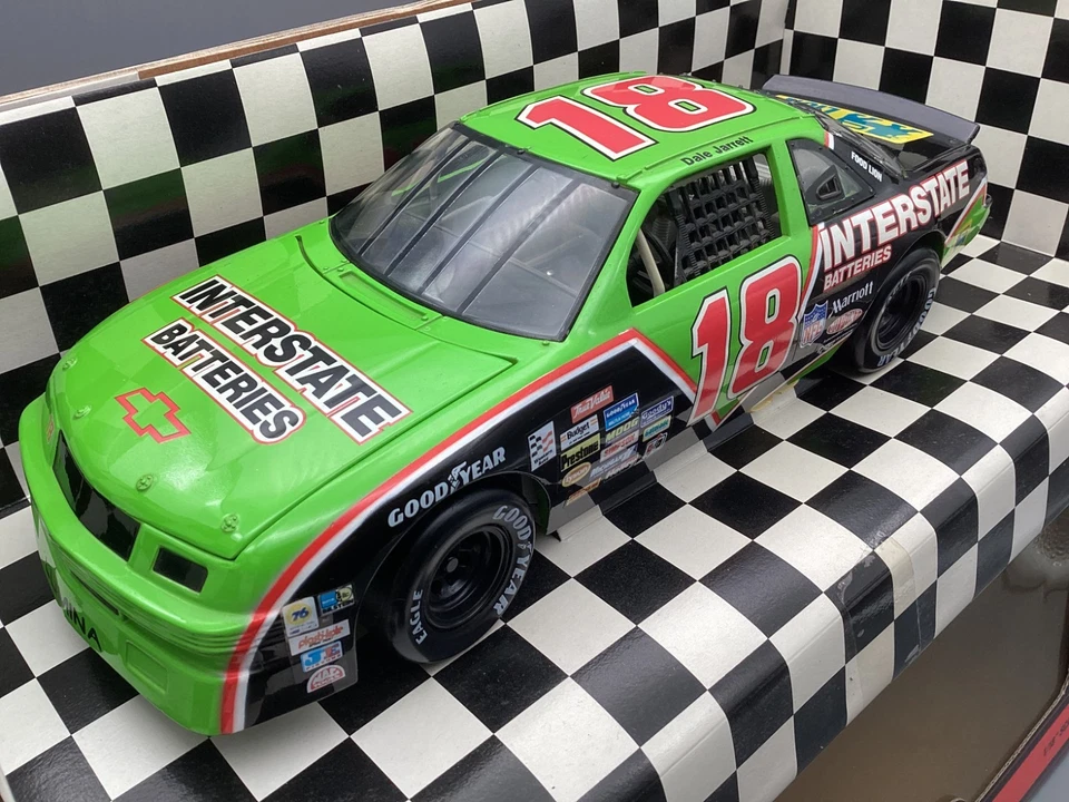 Maquetas de coches 1:18 Ertl American Muscle Interstate Batteries Joe Gibbs Racing embalaje original - Imagen 1 de 4