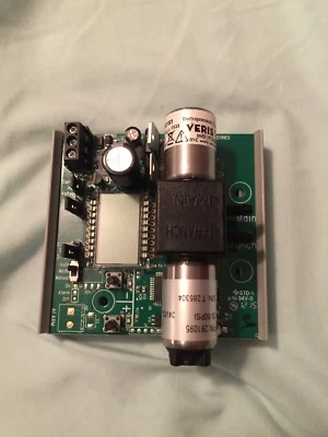 Veris Industries Electropneumatic Transducer - Image 1 of 4