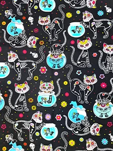Katzenstoff CAT-C4159 Timeless Treasures Blumen Boho Skelett Fisch Schwarz Baumwolle - Bild 1 von 4