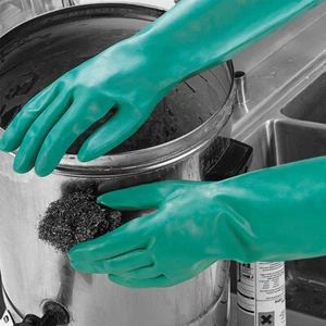 92 Nitri Tech III Gloves 33cm Size 9 Green Synthetic Rubber Resistant Bodyguard - Picture 1 of 9