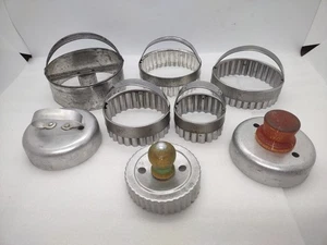 VTG (8) LOT Metal Cookie-Biscuit Cutters w/Handles & Scalloped Edges Aluminum - Picture 1 of 19
