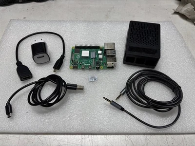 Computadora de placa única Raspberry Pi 4 modelo B 2 GB de RAM Foto 1 de 4