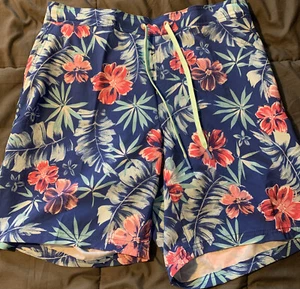 NEW Izod Saltwater Relaxed Swim Trunks Shorts Mens XL Lined Blue Floral Beach - Picture 1 of 8
