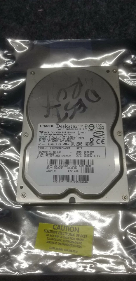 Hitachi GST HDS728040PLA320 40GB 7200 RPM 2MB Cache SATA 3.0Gb/s 3.5" - Image 1 of 3