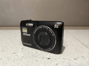 Nikon Coolpix A300 Compact Digital Compact Camera 20.1MP + Genuine Battery - Picture 1 of 8