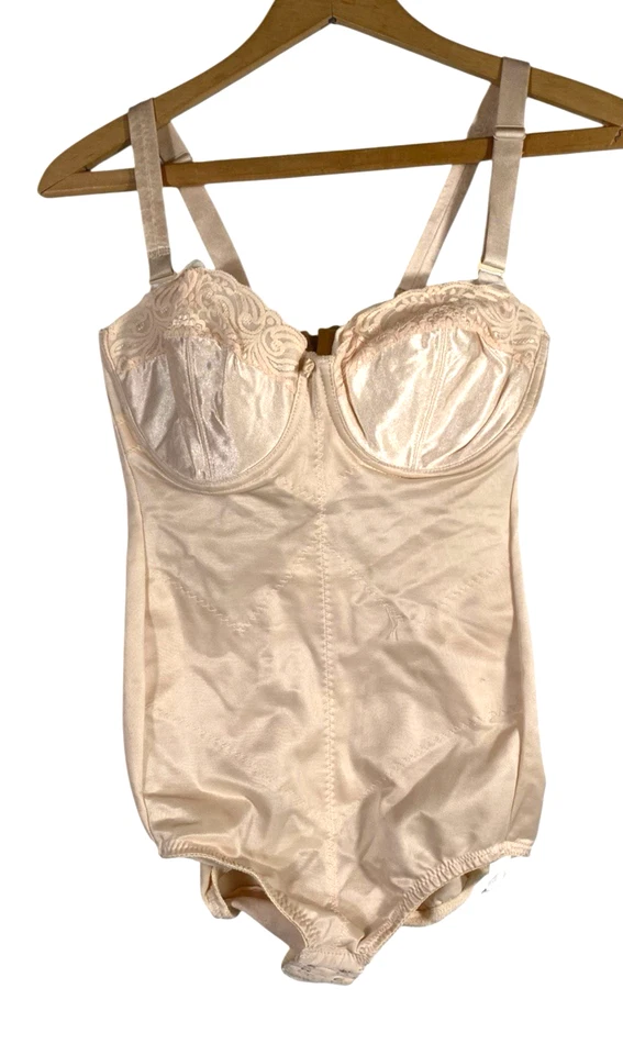 Sutiã modelador vintage GLAMORISE com cinto bege 34C renda sem alças bege nude - Imagem 1 de 4