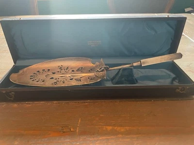 Early 1800's Sterling Silver Victoria Vegetable Fork - Image 1 of 4