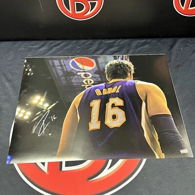 Foto autografiada por Pau Gasol de Los Angeles Lakers 16x20 Steiner CX HOF 2023 Foto 1 de 3