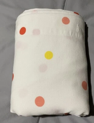 Cortina de ducha Kate Spade mini puntos para hornear lunares Foto 1 de 4