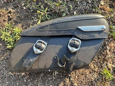  Harley-Davidson 2012 Road King Rigid Leather Saddlebags 91139-09 / 91138-09 - Image 1 of 4