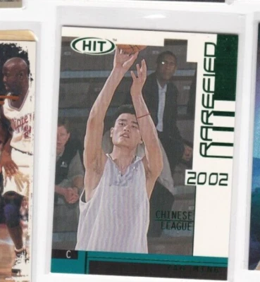 Tarjeta de novato Yao Ming 2002 Sage Hit verde paralelo enrarecido - ¡Agárrala ahora mismo!! Foto 1 de 4