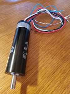 Maxon EC-Motor Brushless CE25 351144 250W 62200U/min 35,1mNm D=25mm 36V 6,7A - Bild 1 von 5