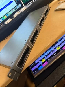 Blackmagic Design MultiDock 2 - Photo 1/2