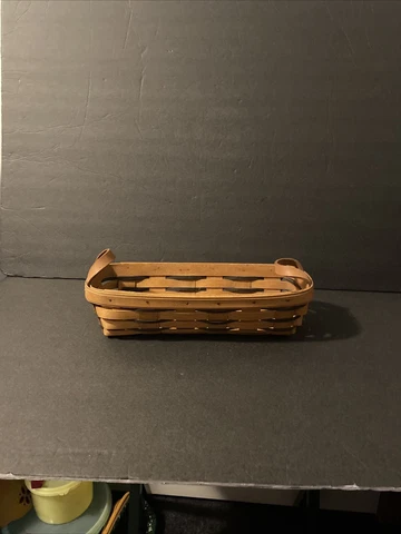 Longaberger Bread Basket with Leather Strap Handles 1994 Cover