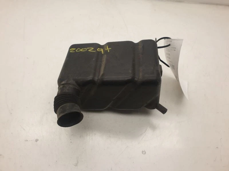 Toyota Pickup 1986 2,4 L 4 cilindros 22R filtro de aire tubo/resonador  Foto 1 de 4