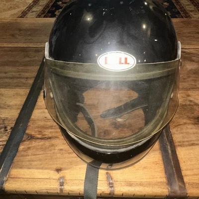 Antigo Vintage 1970’s-1980’s Bell Tourstar Capacete Preto com Viseira Tamanho 7 3/8 - Imagem 1 de 4