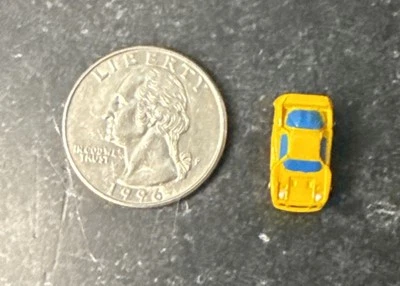 Micro Machines Insiders Ferrari F40 Micro Mini Ultrasmall Yellow Nice Shape - Image 1 of 2
