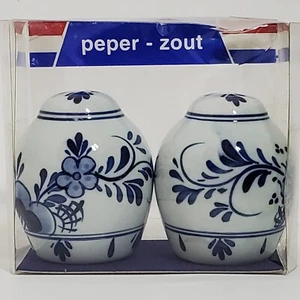 Neu in Verpackung Bosman Delft Salz und Pfefferstreuer weiß & blau Blumen Pfeffer Zout Holland - Bild 1 von 5