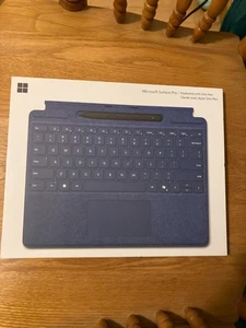 Microsoft Surface Pro - KEYBOARD WITH SLIM PEN -CLAVIER (BLUE) - Picture 1 of 1