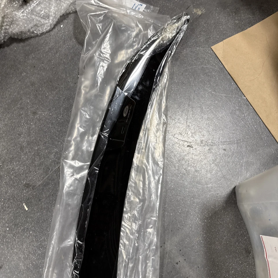 Defletor de capô estilo - Smoke Ford Focus 2008-2011 8S4Z-16C900-A - Imagem 1 de 4