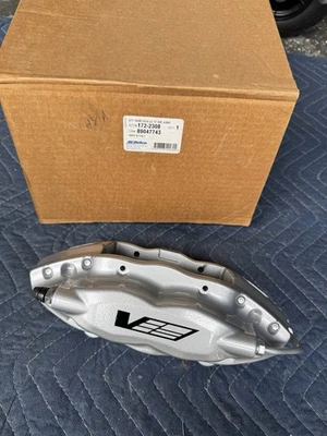 04-07 Cadillac CTS-V Genuine ACDelco Disc Brake Caliper Rear, Passenger Side - Image 1 of 4
