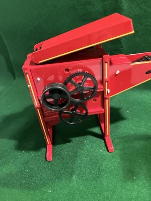 ERTL Antique Sheller, Circa 1920, Farm Series Die-Cast Metal #4968 1/8 Scale NIB - Image 1 of 4