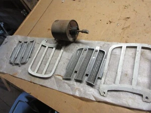 1969 CHEVROLET CAMARO RS SS Z28 HIDEAWAY HEADLIGHT LAMP DOORS AND PARTS - Foto 1 di 9