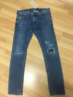 Nuevo con etiquetas Para Hombre Diesel THAVAR NE Elastizado JOGGJEANS 0662L Azul Delgado W28 L31 H6 Precio de venta sugerido por el fabricante £ 280 Foto 1 de 4