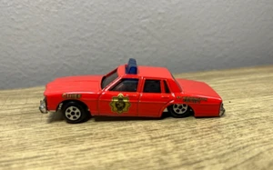 1980 - ERTL - Red Pontiac Chief Bonneville - Fort Washington Fire Dept 1:64 Car - Picture 1 of 3
