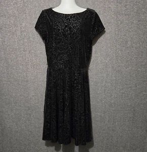 Lauren Ralph Lauren Dress Womens Large Black Floral Velvet Burnout Midi Flare - Picture 1 of 11