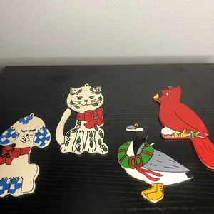 vintage hand painted wooden christmas ornaments Lot Of 4 - Picture 1 of 16
