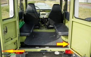 Daihatsu Taft/Wildcat/Scat/Hunter F20/Scat F50 Rear Door Rubber Seal 1975-1984 - Picture 1 of 3